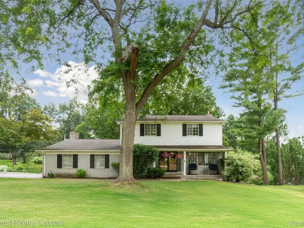 6627 Balmoral Ter, Clarkston, MI 48346