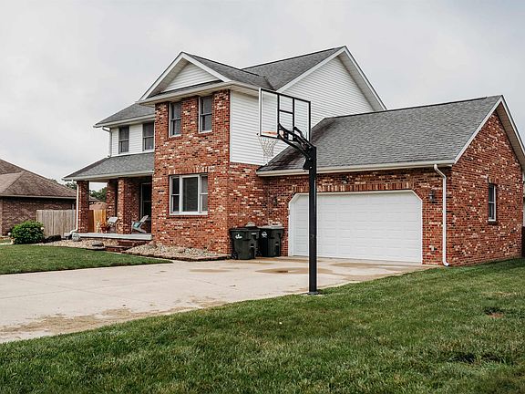 2nd image of 735 S Kieran Dr