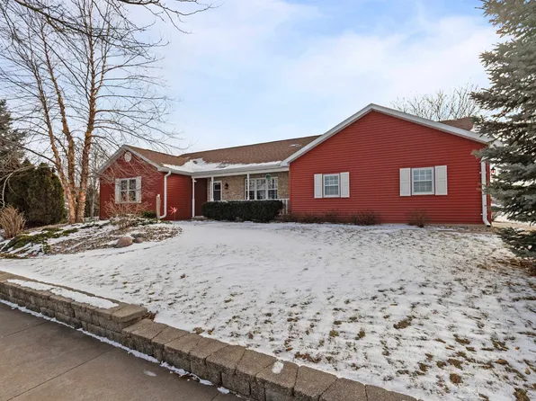 149 W Elm Dr, Little Chute, WI 54140