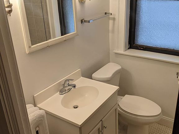 5th image of 2559 W Winnemac Ave #2F