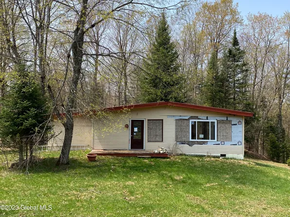 156 Round Lake Brook Loop, Indian Lake, NY 12842