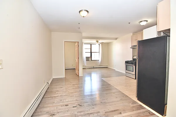 Rented by Bohemia Realty Group | media 10