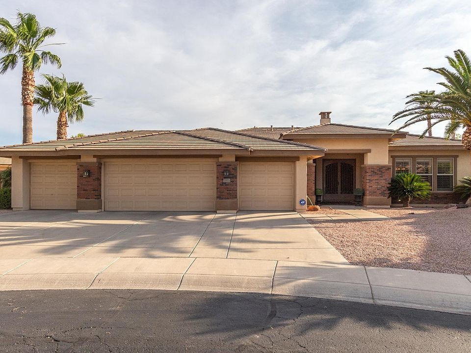 1st image of 447 E Vinedo Ln