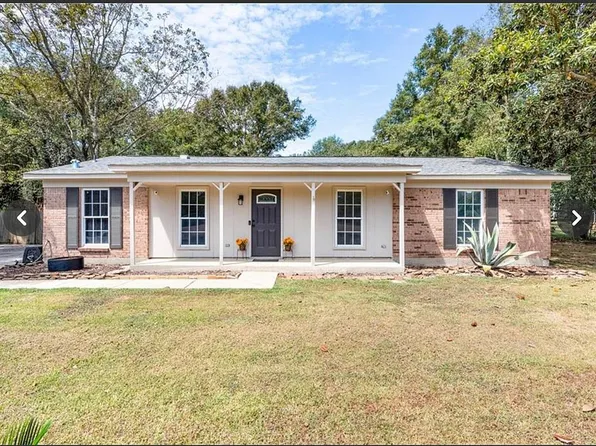 4636 Emerald Dr E, Mobile, AL 36619