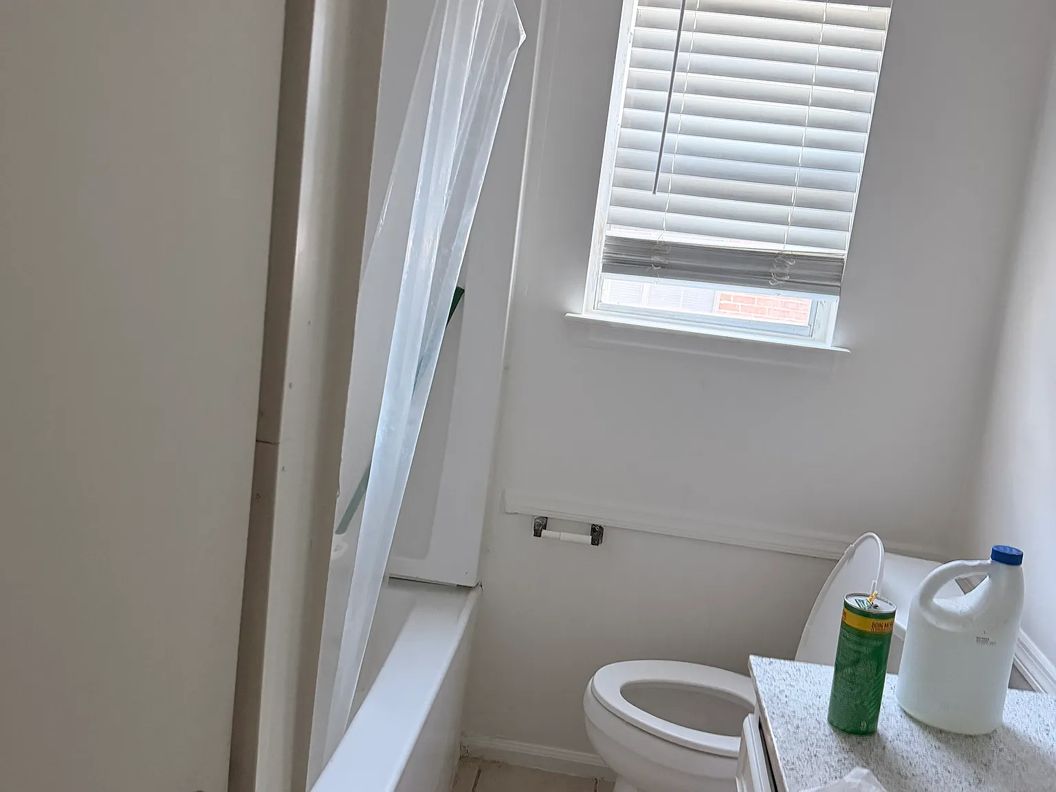 2 bed, 1.5 bath, 920 sqft, $1,025 — Photo 4