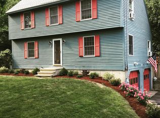 7 Huckins Dr, Newmarket, NH 03857