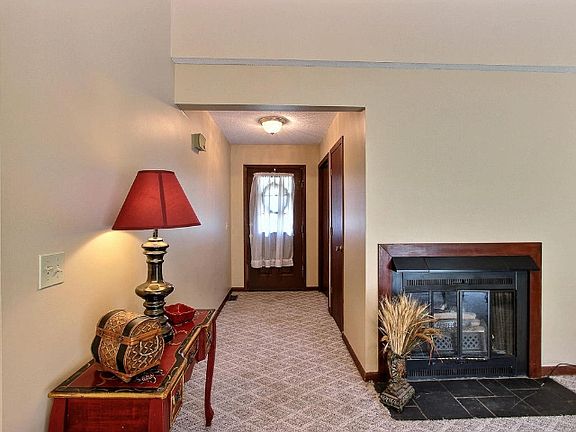 4th image of 917 Clara Dr