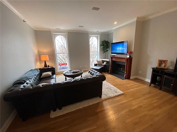 3rd image of 706 Massachusetts Ave APT 203