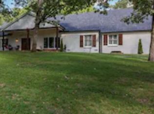 2680 N Centerwood Rd, Fayetteville, AR 72703
