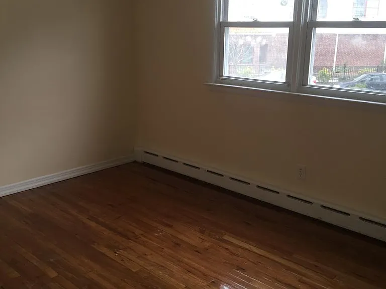 15 Spring St #1 — Photo 3