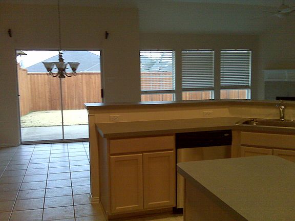5th image of 10109 Joy Dr