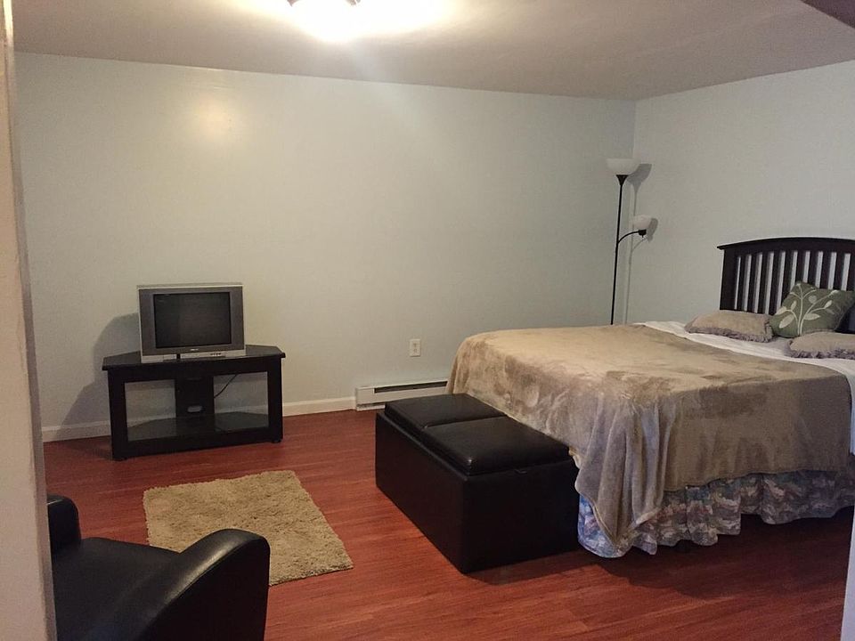 Bedroom/Living