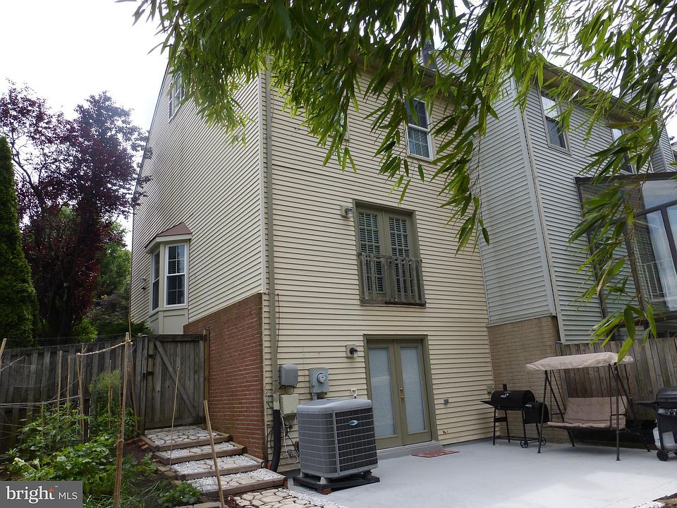 1st image of 14123 Starbird Ct #Basement
