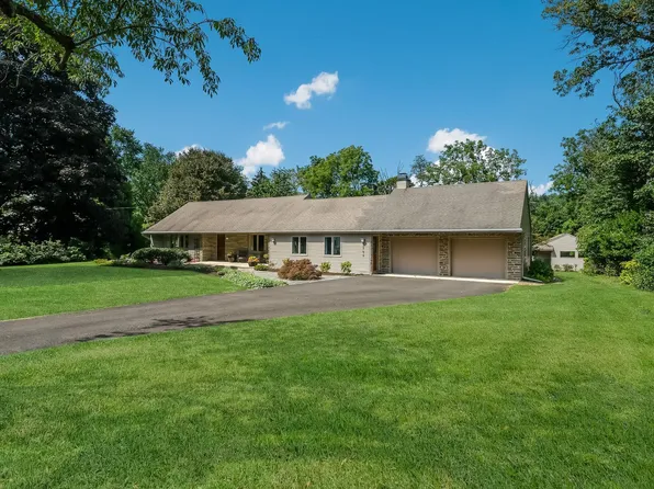 3766 Robin Rd, Furlong, PA 18925