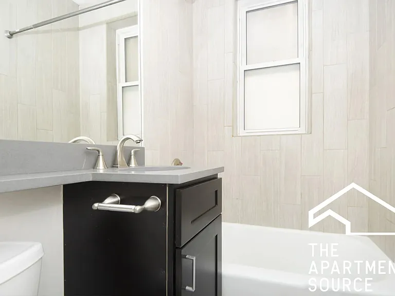 511 W Belmont Ave #34 — Photo 7