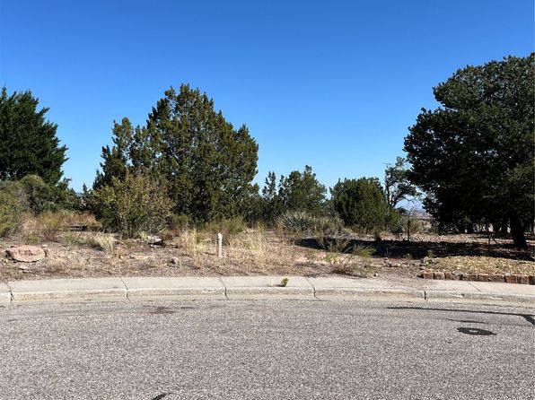 1890 Los Pueblos St, Los Alamos, NM 87544