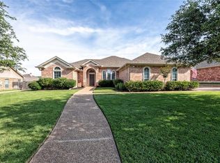 420 Oakberry Dr, Hewitt, TX 76643