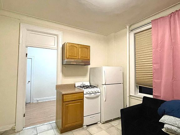 4th image of 28-47 34th St #3