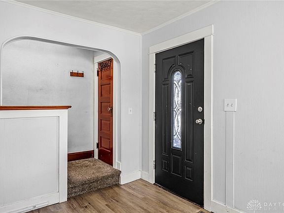 4th image of 1833 Hazel Ave