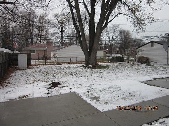 4th image of 22715 Socia St