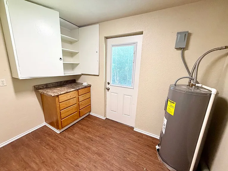 123 Victory Dr — Photo 10