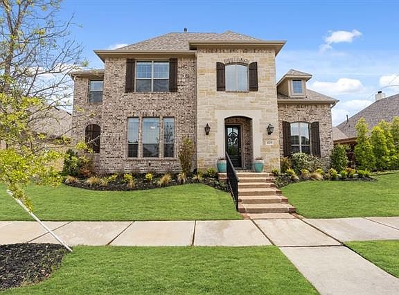 2nd image of 4215 Pearl Crescent Ln