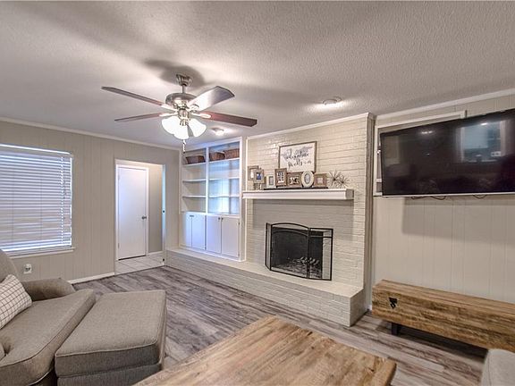 5th image of 6217 Onyx Dr N