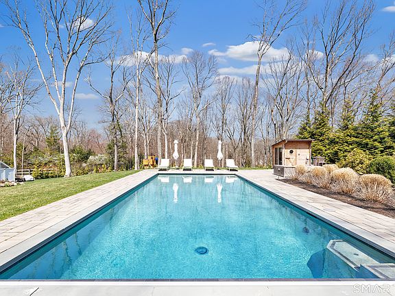 3rd image of 7 Birch Hill Road