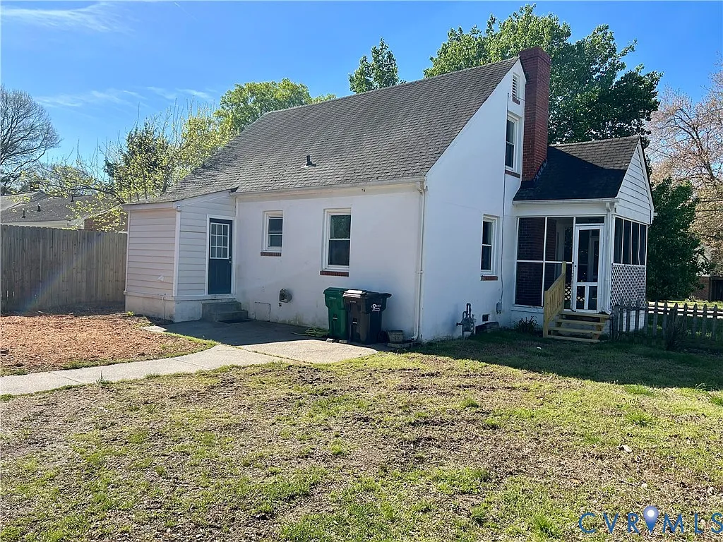 Building Photo - 314 Thompson St