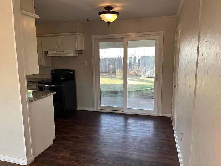3113 Aberdeen Ave — Photo 4