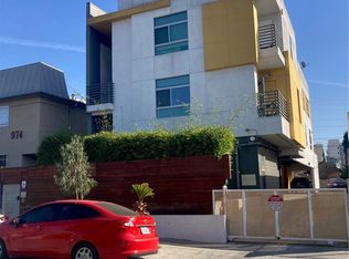 978 S Mariposa Ave, Los Angeles, CA 90006