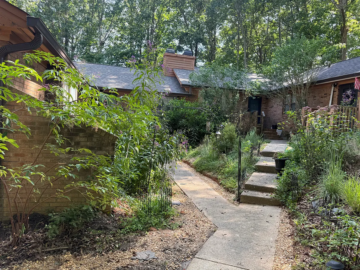 Building Photo - 2821 Seclusion Ct