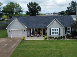 902 Sugar Pine Cv, Newbern, TN 38059