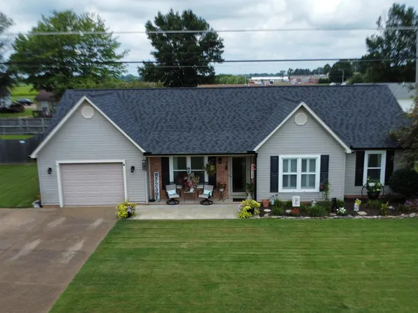 902 Sugar Pine Cv, Newbern, TN 38059