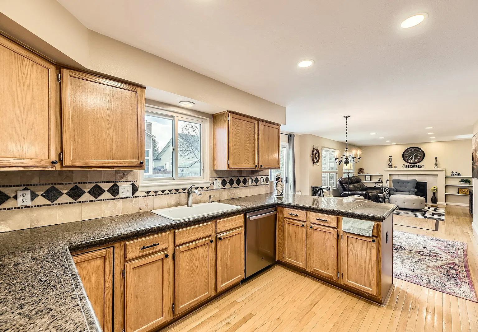 16908 Molina Place — Photo 4
