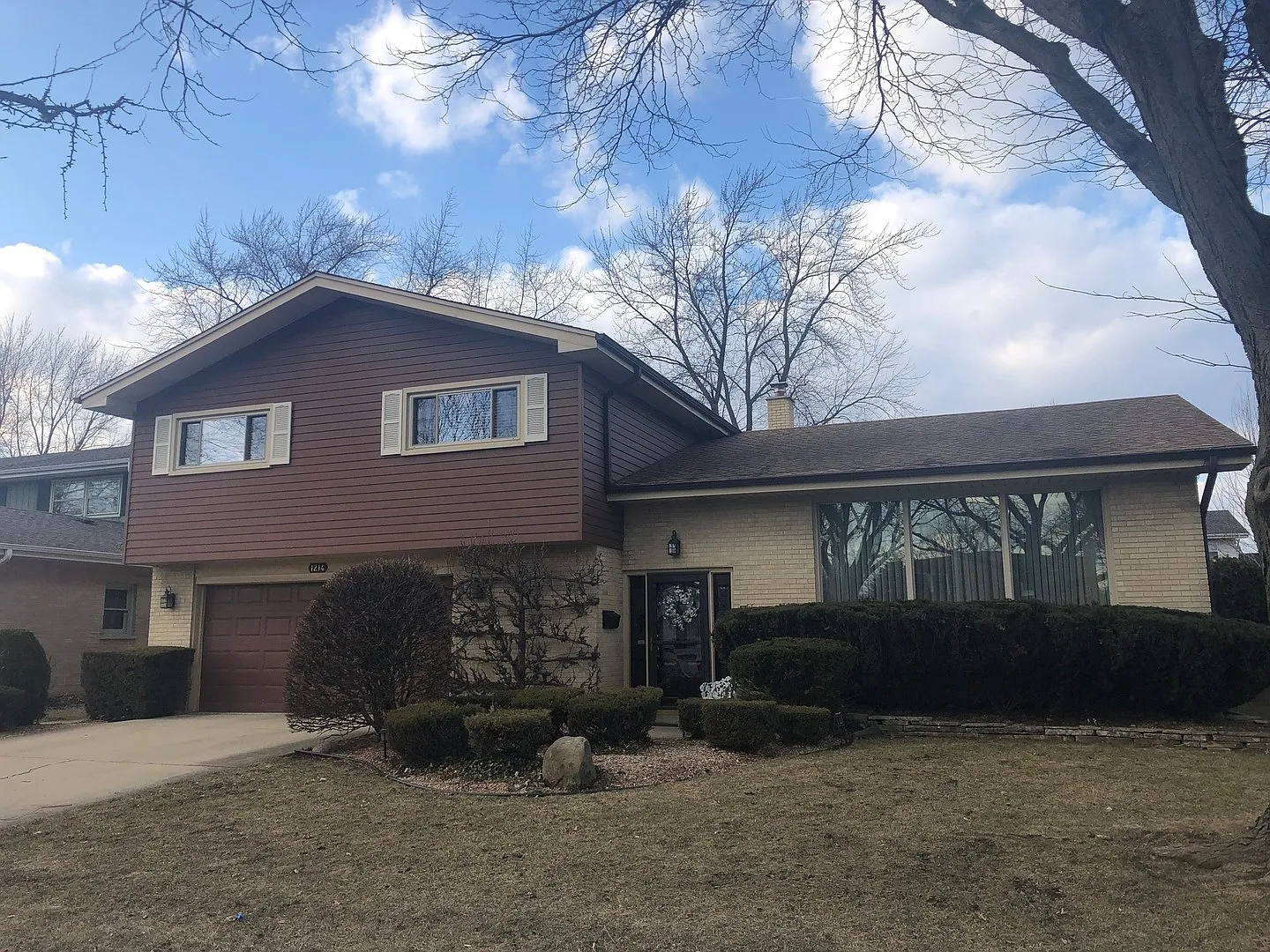 1214 W Glenn Ln photo 1