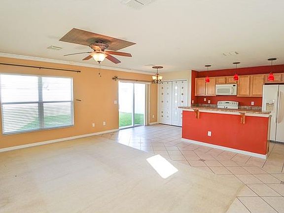 2nd image of 1713 Portcastle Cir