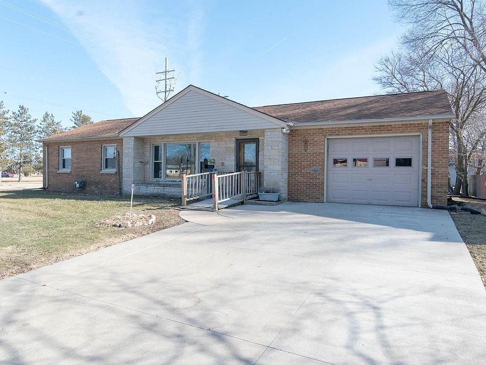 235 Wilson Ave, West Bend, WI 53090 MLS 1785018 Zillow