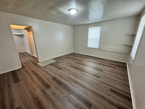 2nd image of 333 Q St APT 1