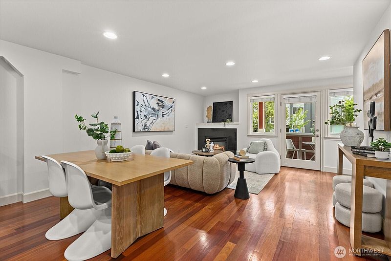2nd image of 2024 W Bertona Street