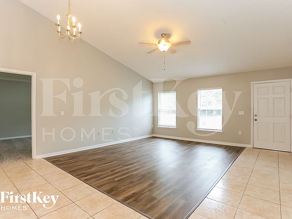 3rd image of 12426 Glenn Hollow Dr