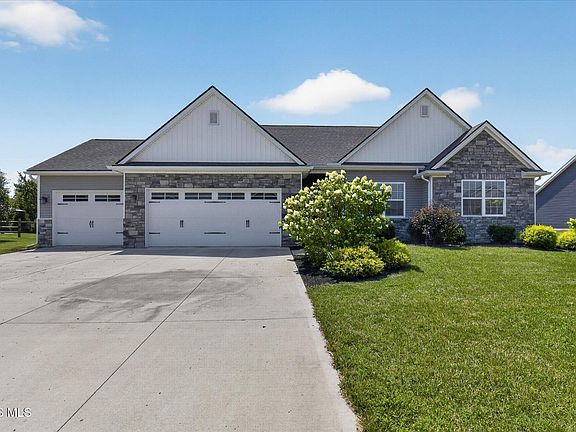 3rd image of 10639 Saron Ln