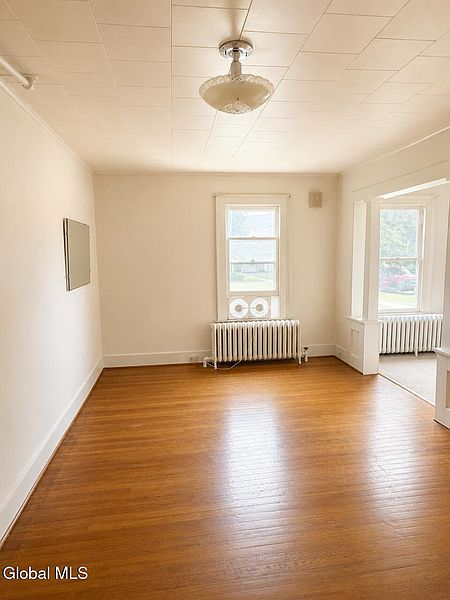 4th image of 14 West Street