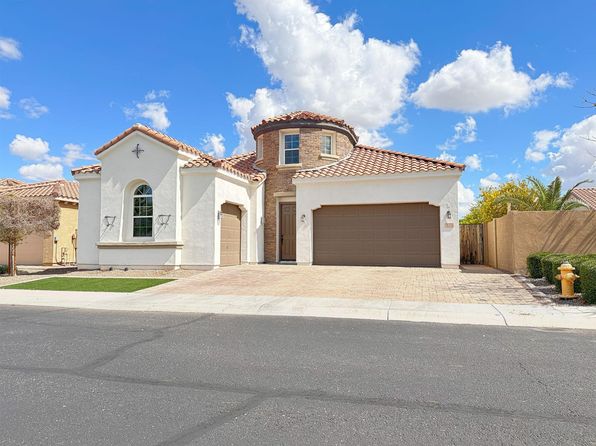 831 S Eucalyptus Pl