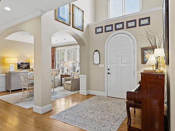 5th image of 124 Highland Park Dr