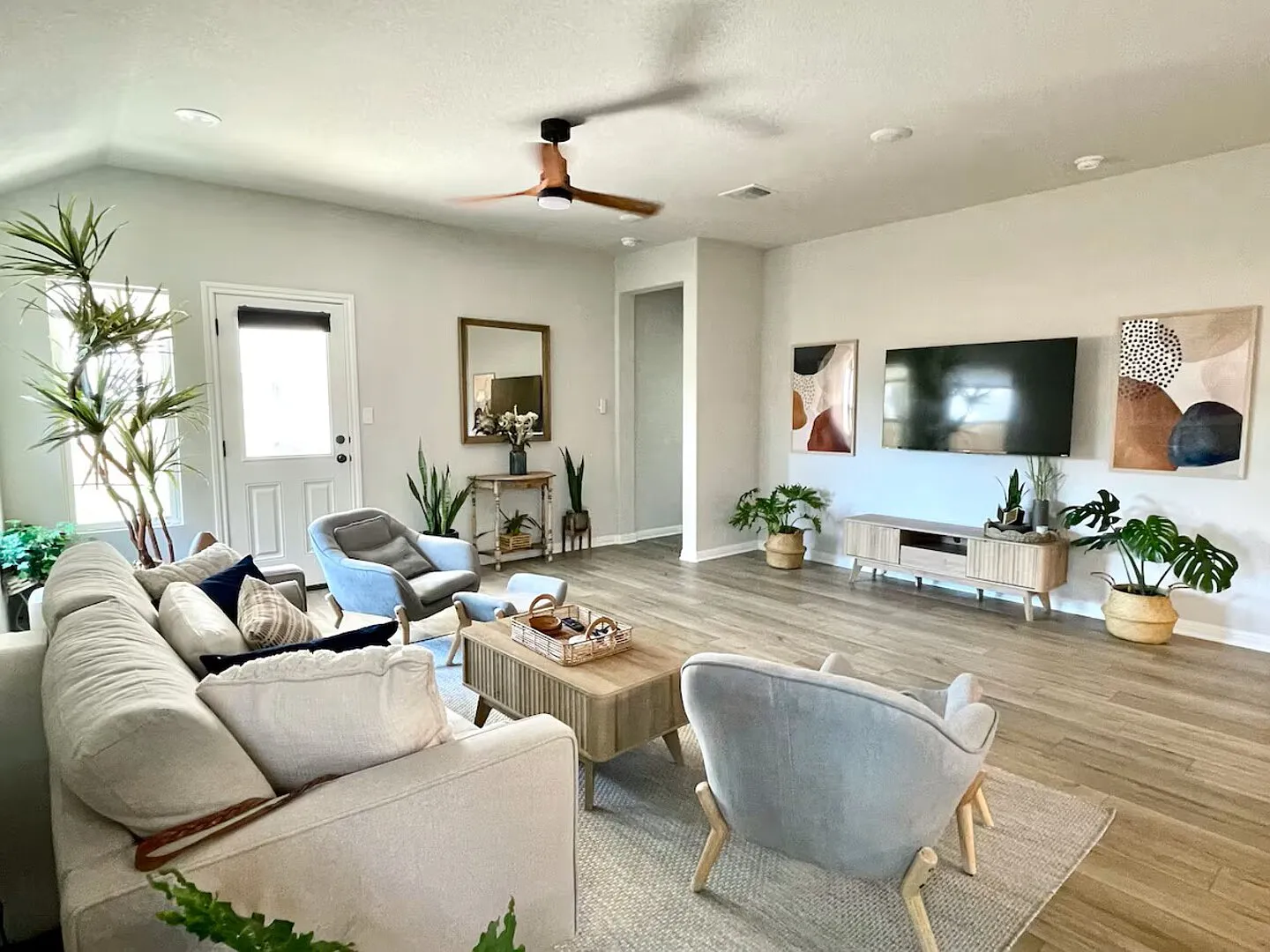 Austin/Manor Home — Photo 1