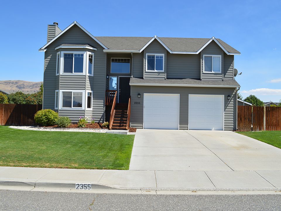 1st image of 2355 Canyon Hills Dr