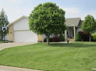 1006 Ragan Rd, Dodge City, KS 67801