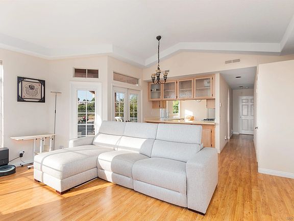 4th image of 3505 Cameo Dr Unit 69