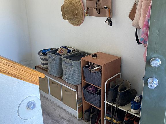 Entry/Mudroom
